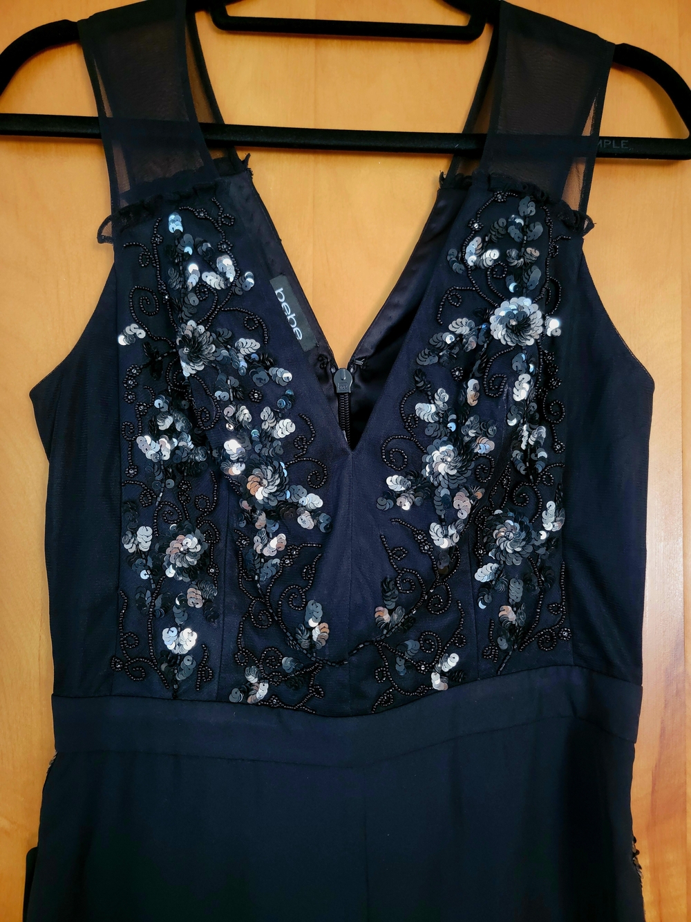 NWT Bebe Sequin Floral Tuxedo Jumpsuit Black Evening Gala Size 6 Fits Small